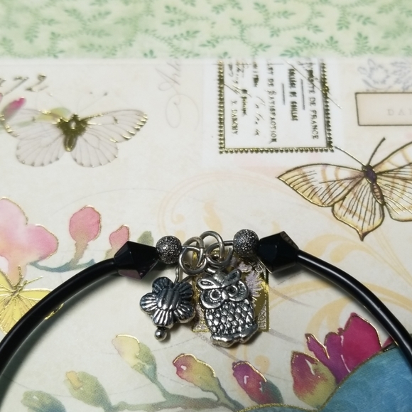 Memory Wire Bracelet. - Picture 3 of 3